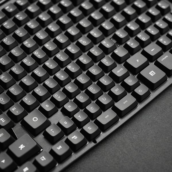 Quelle est la meilleure méthode pour nettoyer un clavier mécanique sans endommager les switches?